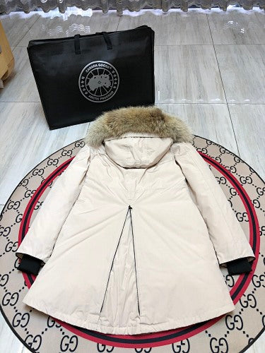 Canada Goose Women's Fishtail Parka